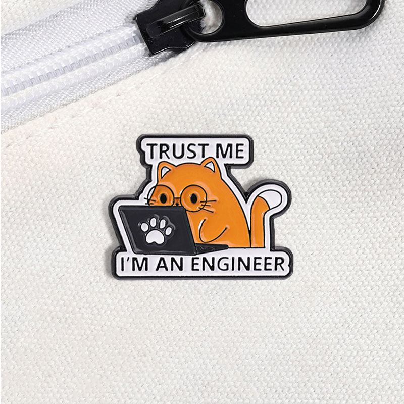 I'm An Engineer Quote Enamel P - đánh giá và giá Laptop Accessories Design