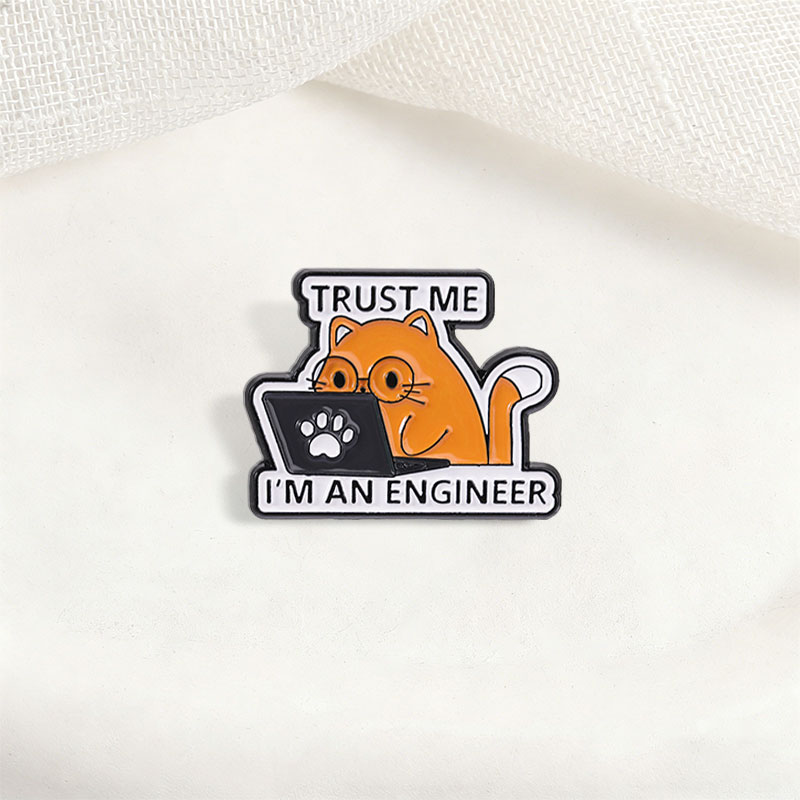 I'm An Engineer Quote Enamel P - đánh giá và giá Laptop Accessories Design